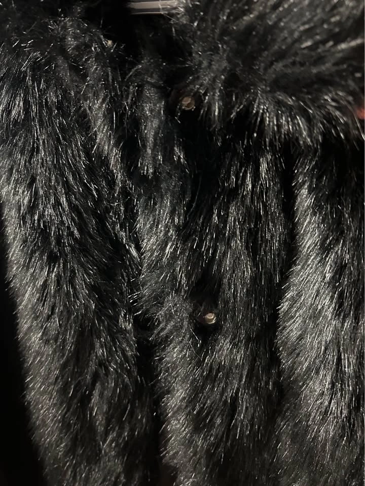 H&M faux fur coat - photo 3