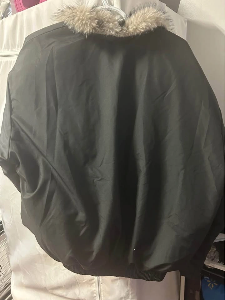 Oversized bomber winter jacket - photo 3