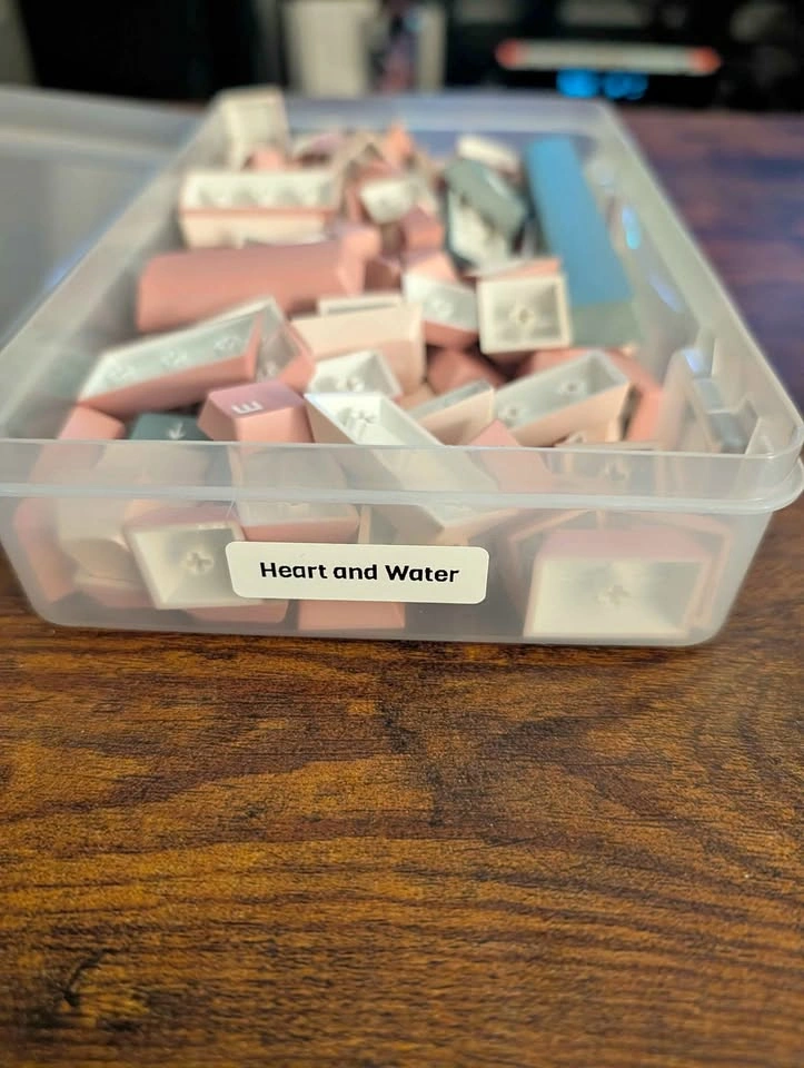 Heart and Water Mechanical Keyboard Keycaps