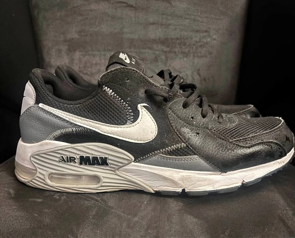 Size US 12 Men's Nike Air Max Excee Sneaker. FN7304-001