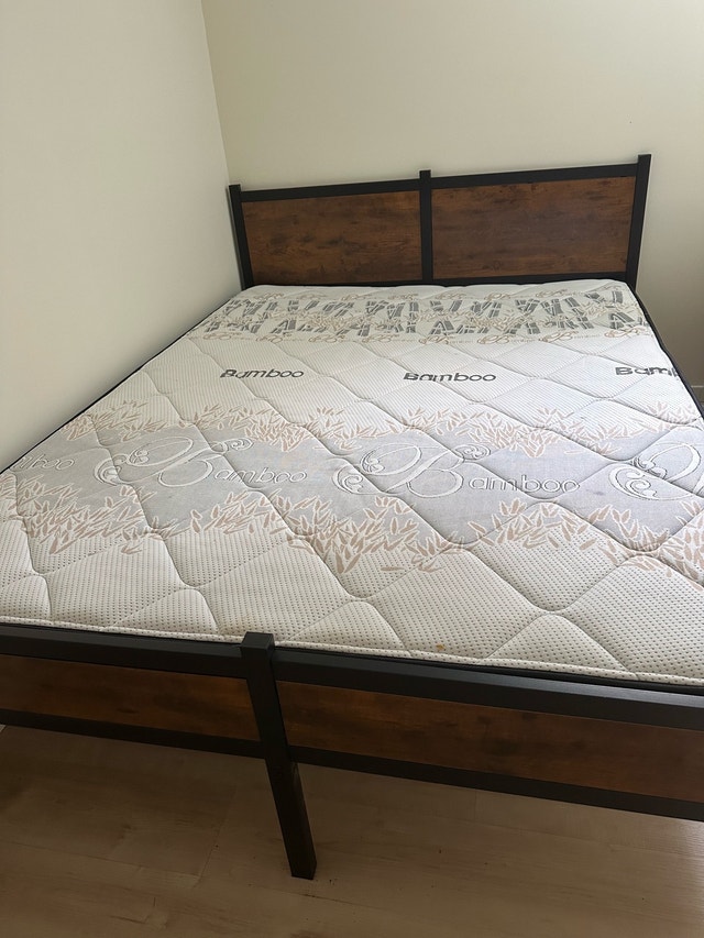 QUEEN MATTRESS AND BED