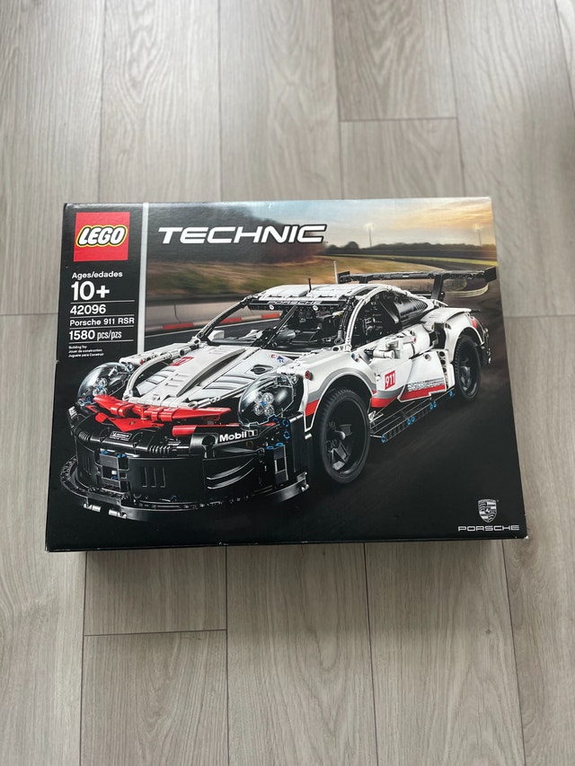 LEGO Technic Porsche 911 RSR 42096