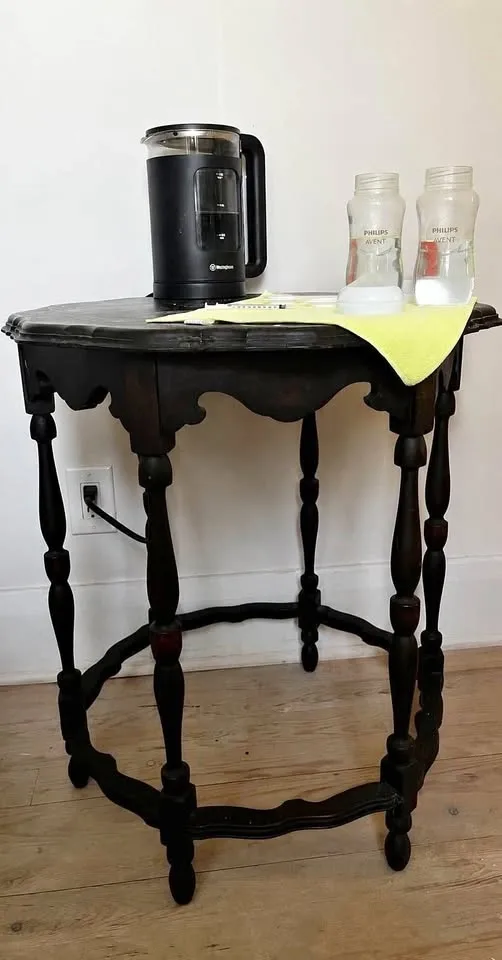 Beautiful Solid Wood Accent / Side Table