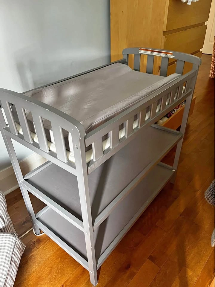 Grey Baby Changing Table / Change Station – Great Storage