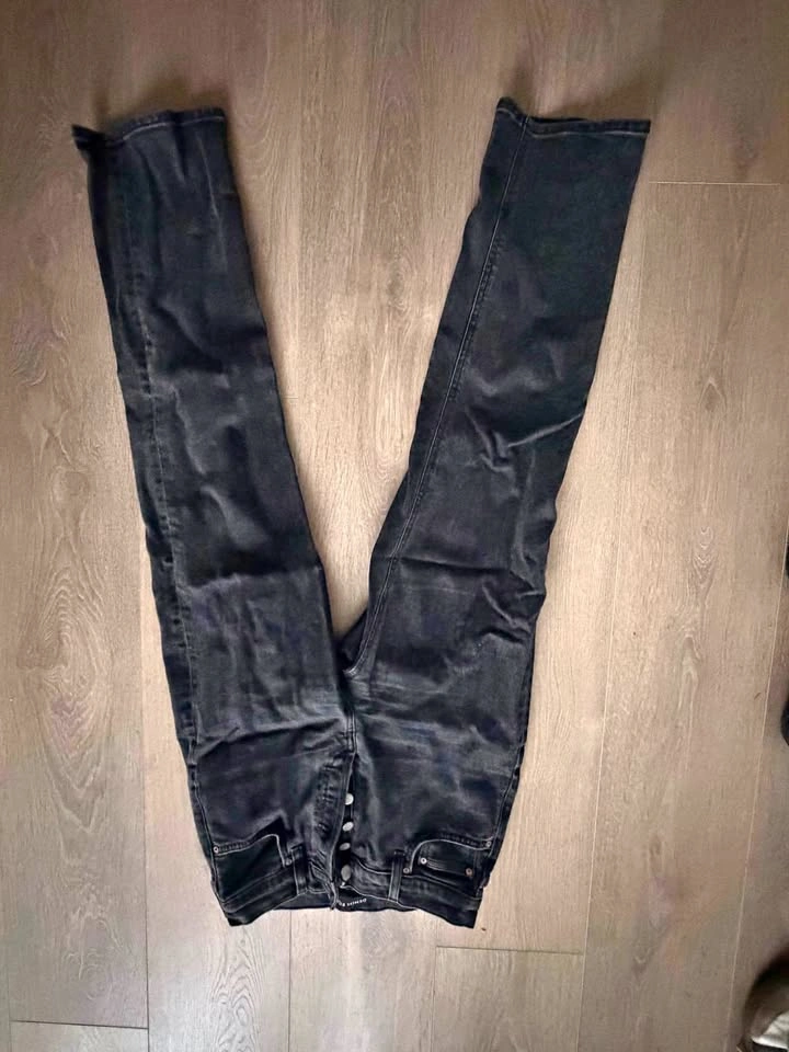 Aritzia Denim Forum Jeans