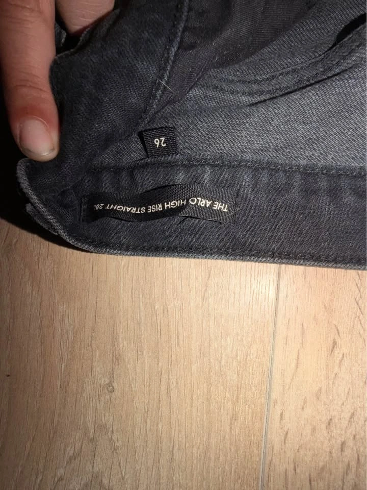 Aritzia Denim Forum Jeans - photo 3