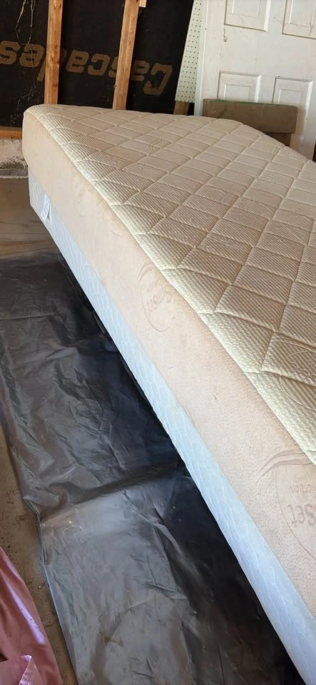 Sealy Adjustable Twin Bed with Massage - photo 3