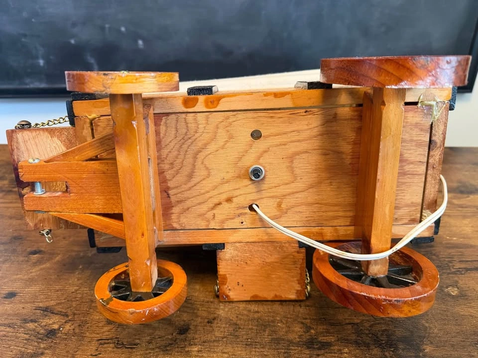 Handmade Rustic Wooden Wagon Lamp - photo 5