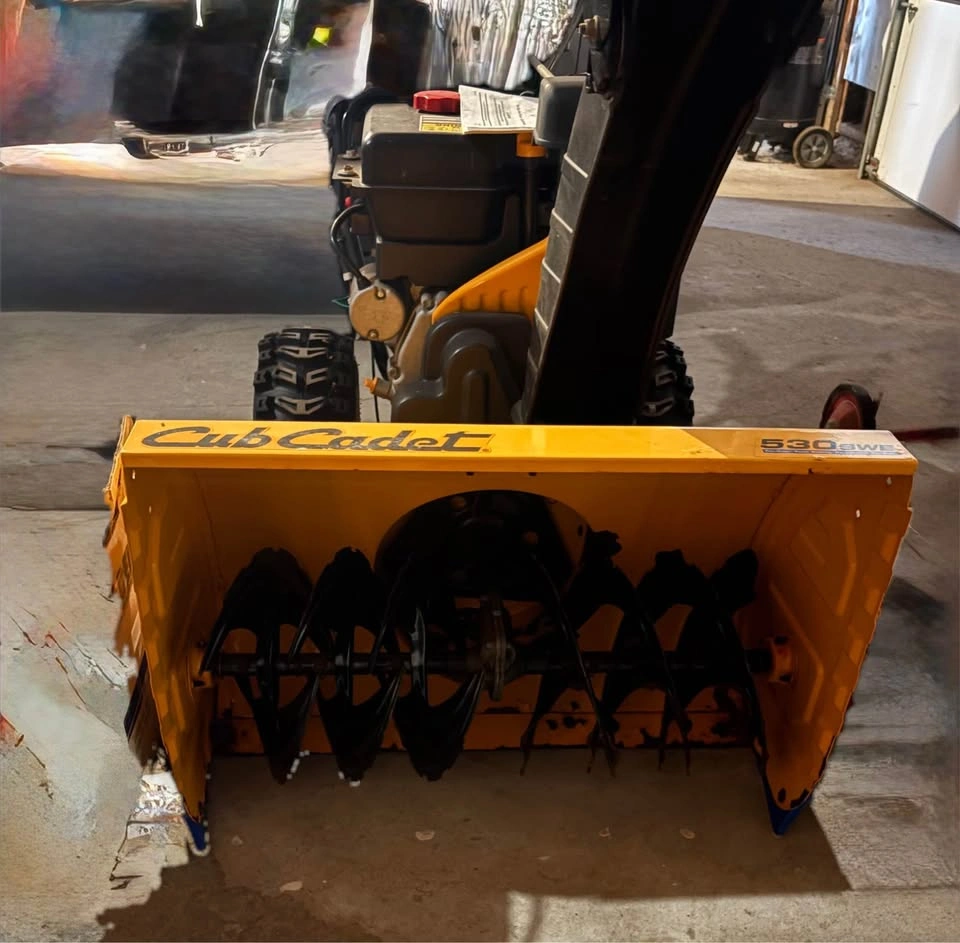 Cub Cadet 530 SWE Snow Thrower - photo 2