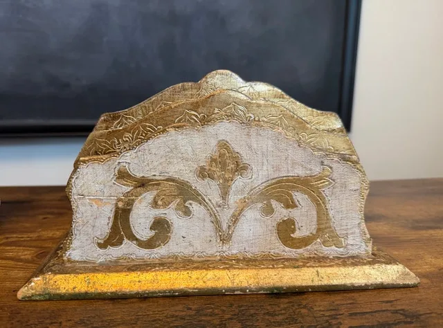 Multiple home decor items- see description for pricing