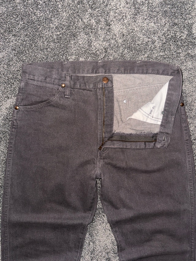 wrangler cowboy cut 13MWZ jeans size 34x32 - photo 3