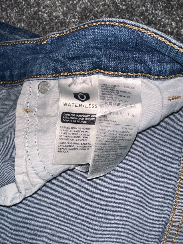 Levi’s 724 high rise straight womans jeans size 32 - photo 5