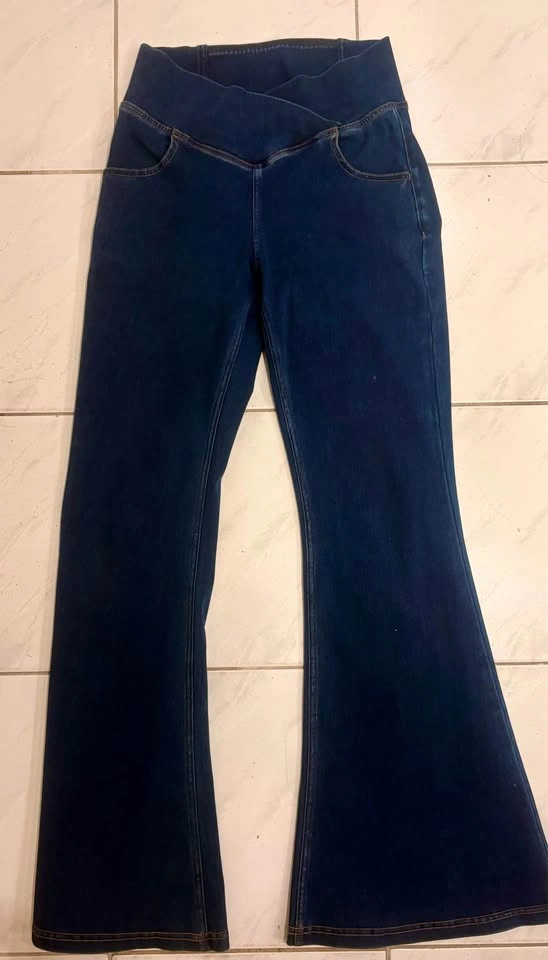 High waisted Flare bottom jeans - photo 2