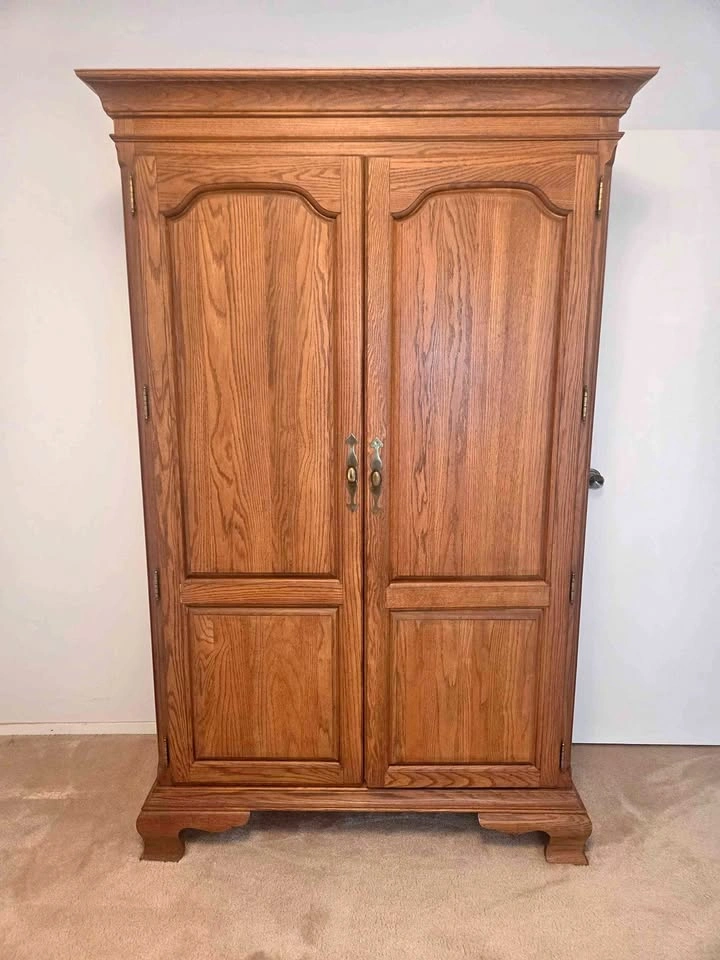 Oak Wardrobe with Mirror