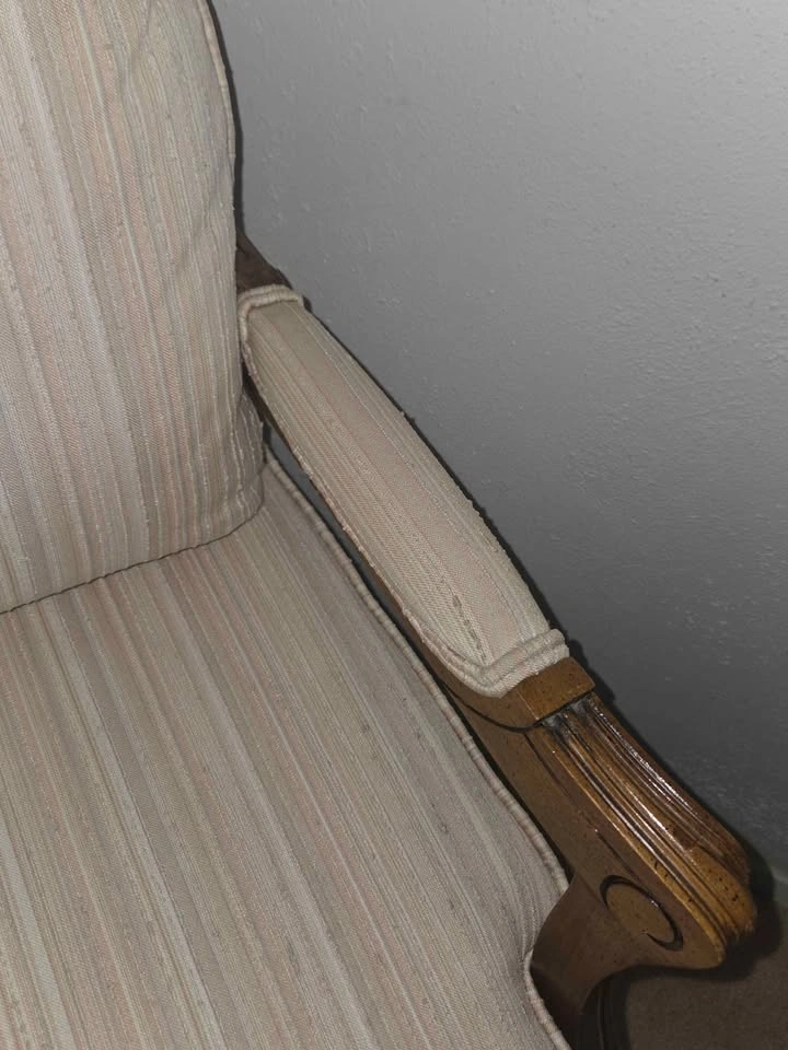 Lounge Chair with Ottoman - photo 3