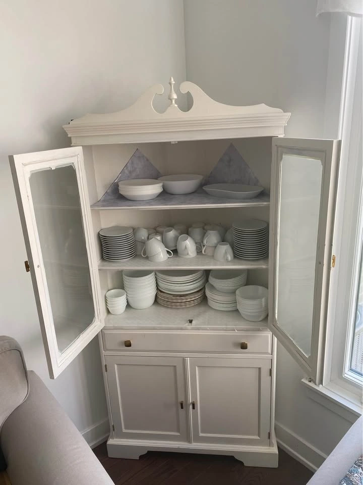 White Corner China Cabinet Hutch - photo 3