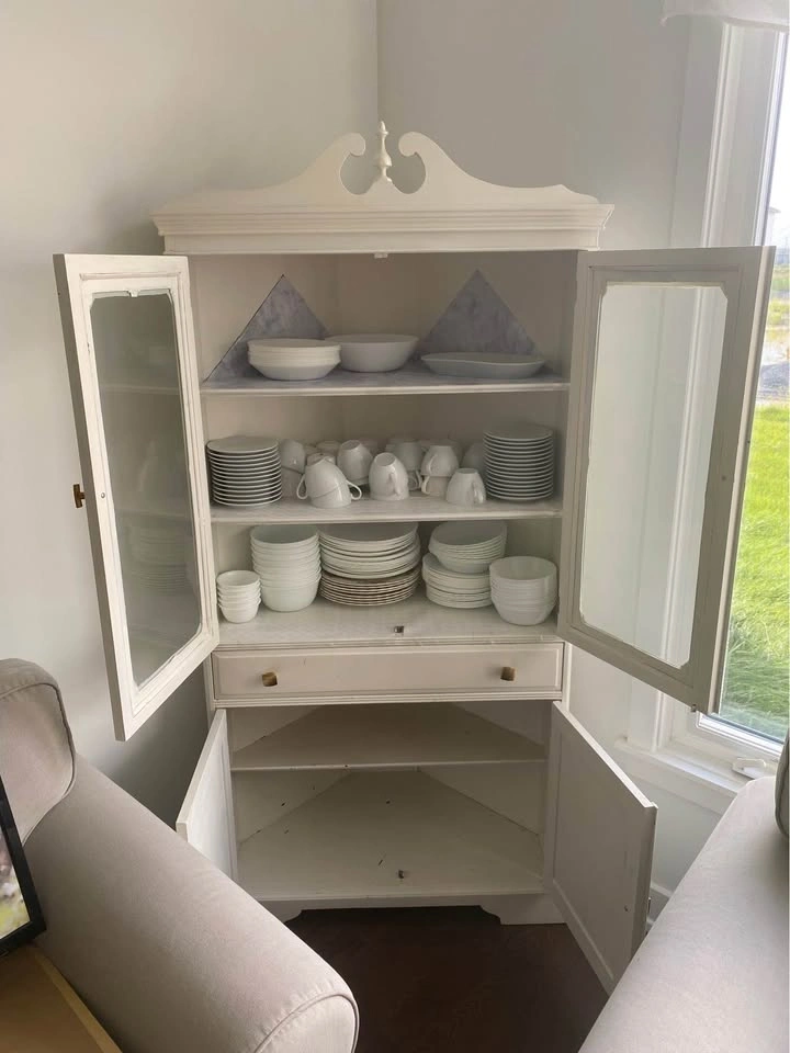 White Corner China Cabinet Hutch - photo 5