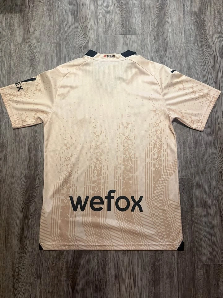 Puma AC Milan x KOCHÉ Goalkeeper 4th Jersey 2022-23 (Large) - photo 3