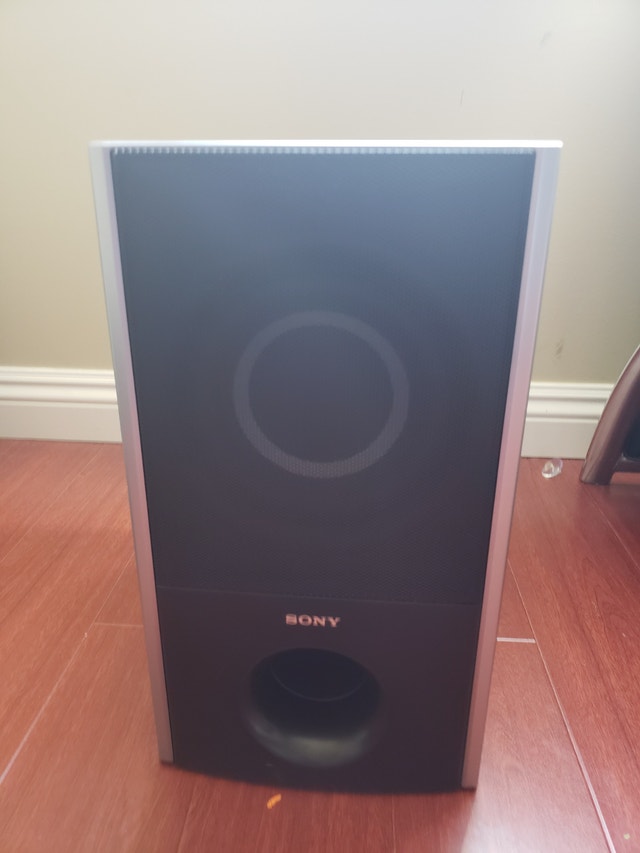 Sony 5.1 Home Theatre System – Complete Setup – Excellent Cond. - photo 3