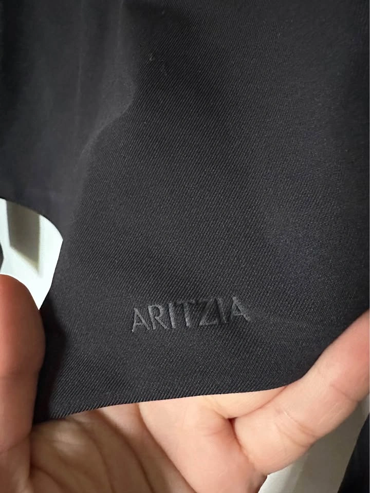 Aritzia Black Long Sleeve Scoop Neck Bodysuit – Never Worn - photo 2
