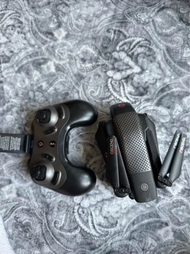 Ascend Aeronautics Foldable HD Camera Drone (ASC-2400) - photo 3