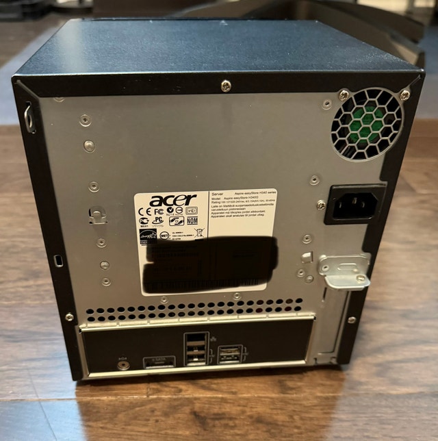 Acer EasyStore NAS / Open Media Vault - photo 4
