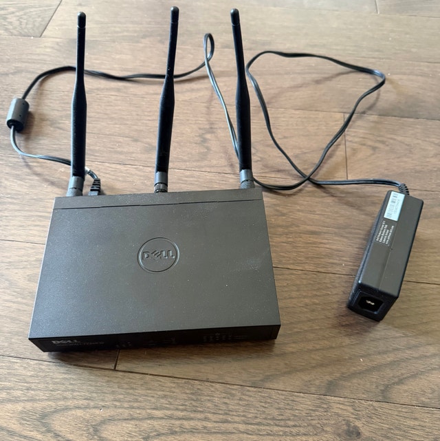 Dell Sonicwall Firewall Router TZ300W - photo 2