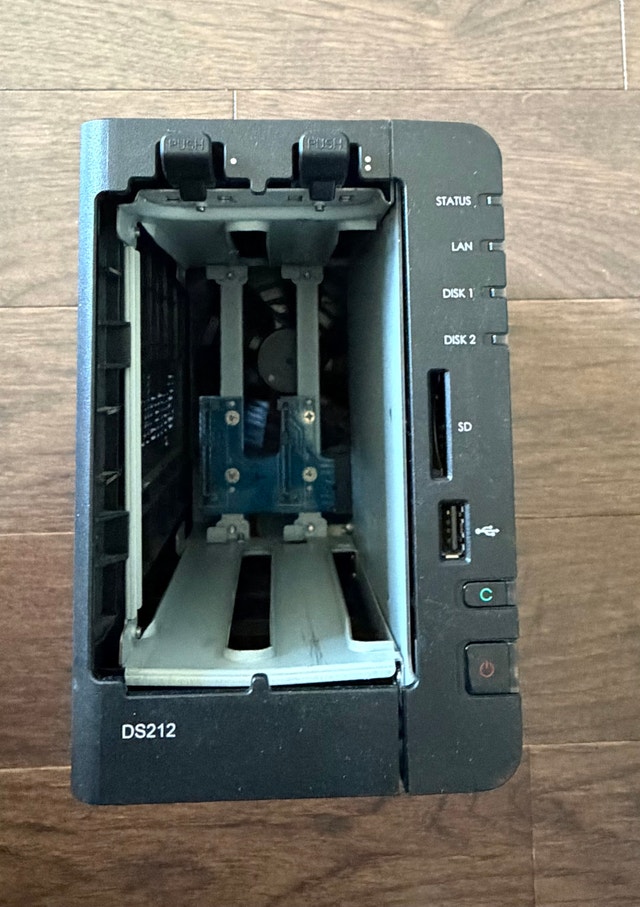 Synology DS212 for parts