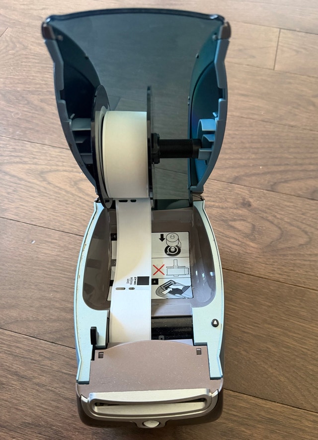 Dymo Labelwriter 400 - photo 3