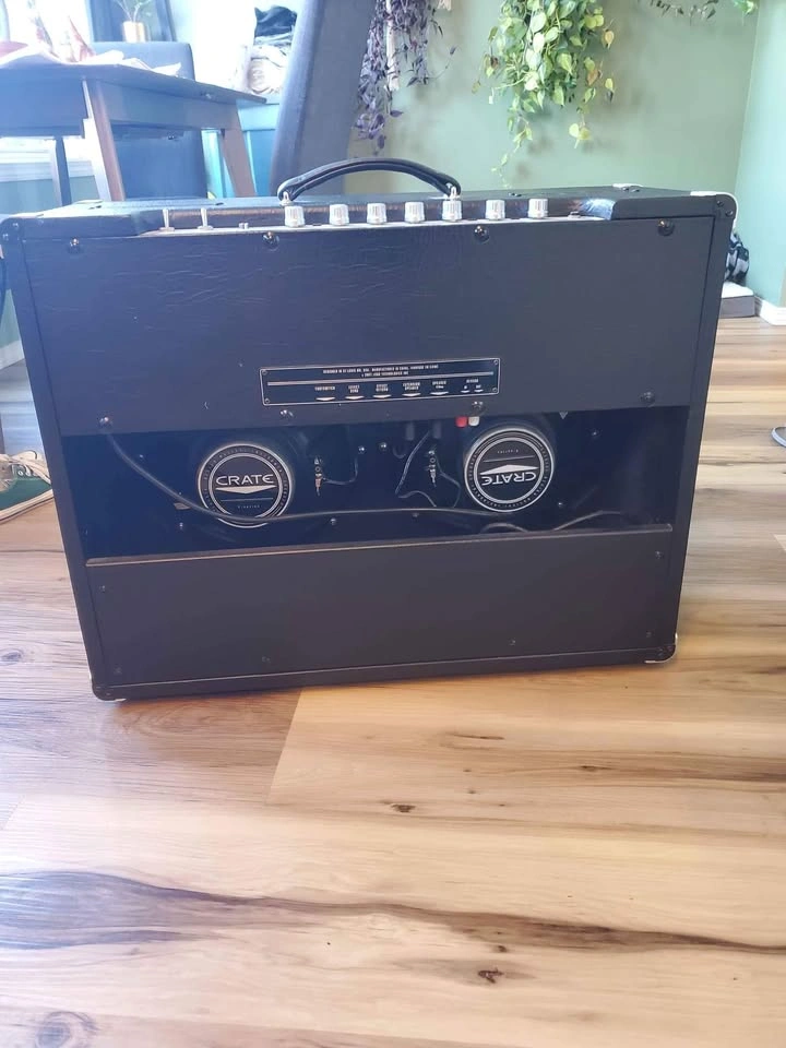 Crate V33 amp for sale - photo 2