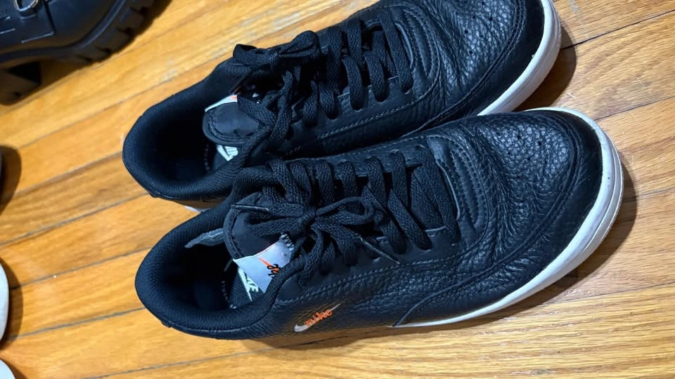 CLOSET CLEANOUT!! Shoes ✨ ($10 per pair) - photo 4