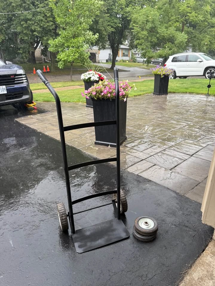 300 lbs Hand Truck / Dolly / Platform Truck - photo 2