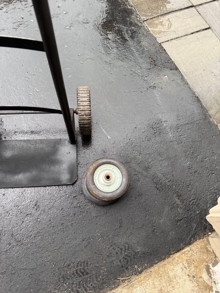 300 lbs Hand Truck / Dolly / Platform Truck - photo 4