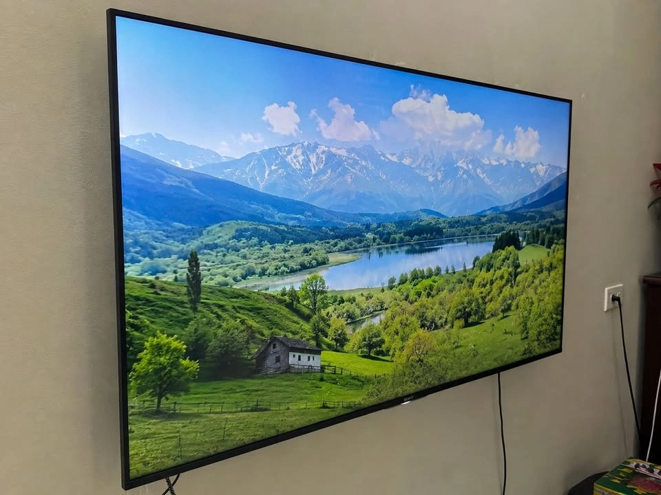 Sony 65” 4K UHD HDR Android Smart TV – XBR65X850G - photo 2