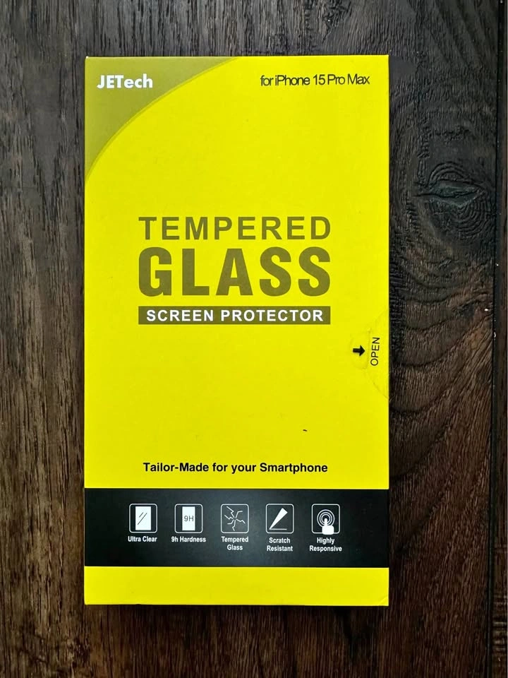 Tempered Glass Screen Protectors - IPhone 15 Pro Max - Never Use