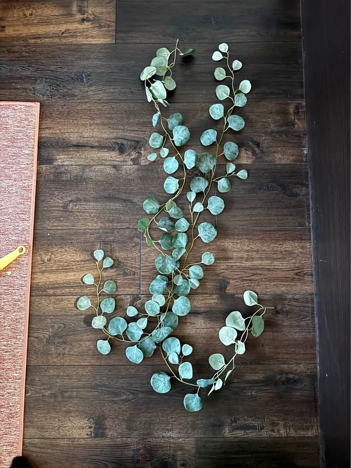 IKEA SMYKA Fake Vines - set of 2