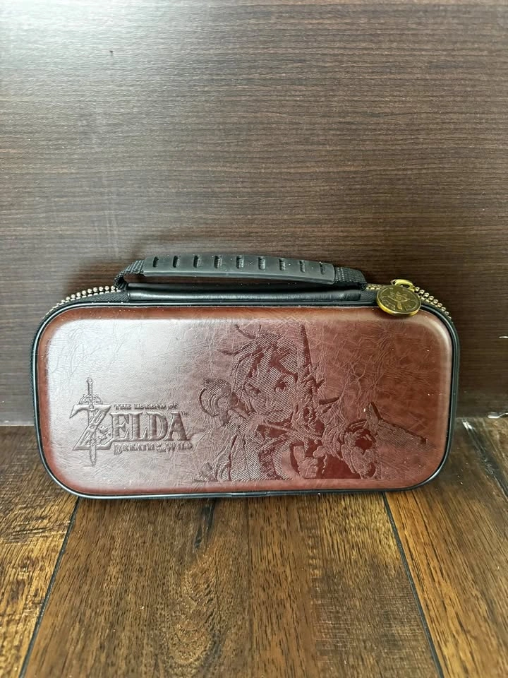 Zelda Switch Carrying Case - Nintendo Official