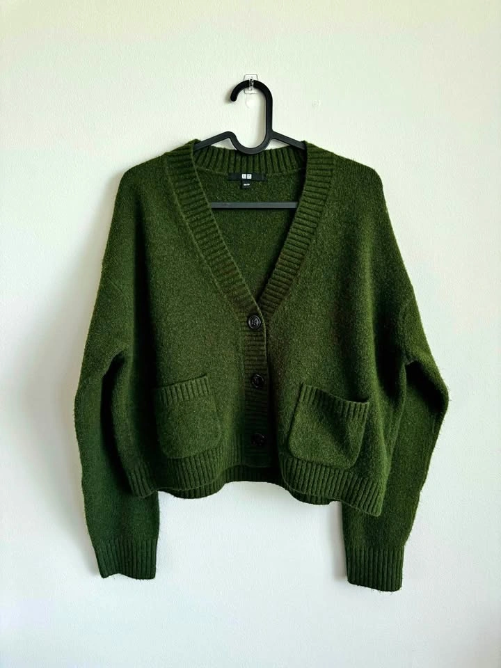 Uniqlo soufflé cardigan - size XS