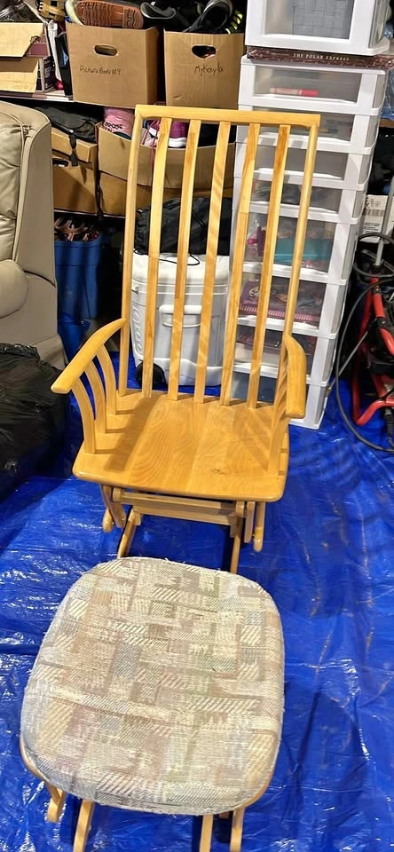 Wooden Glider Rocking Chair with Ottoman