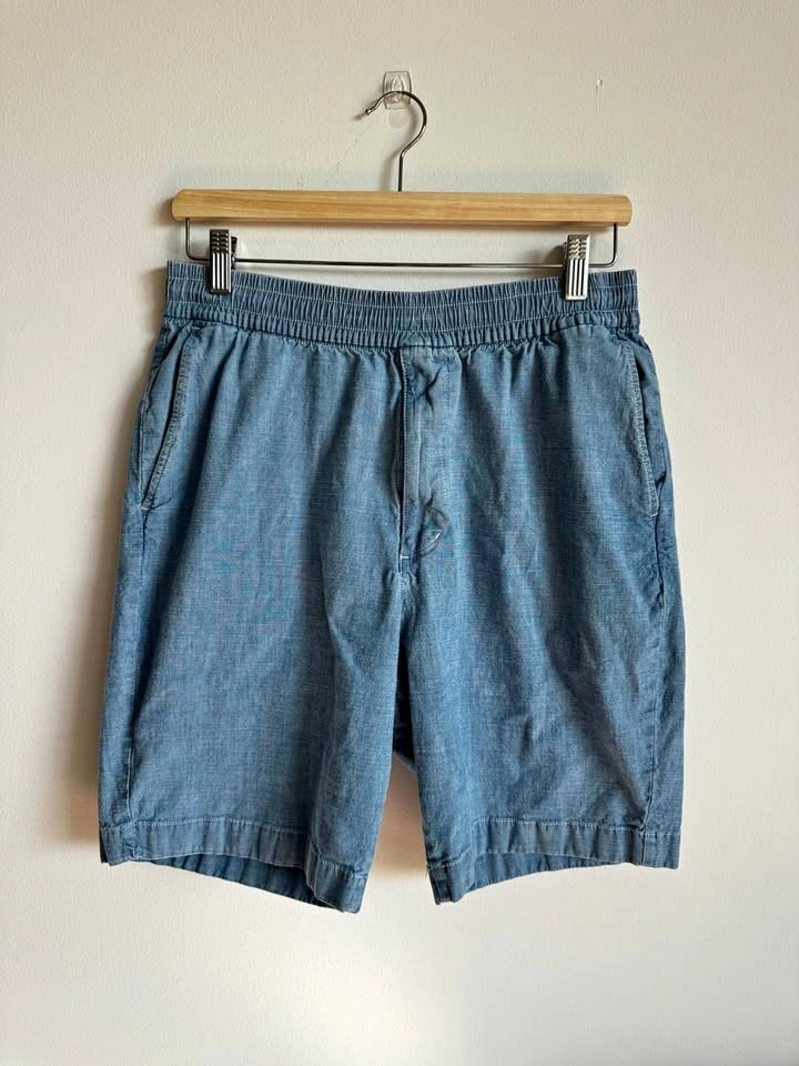 Uniqlo drawstring shorts - Size M