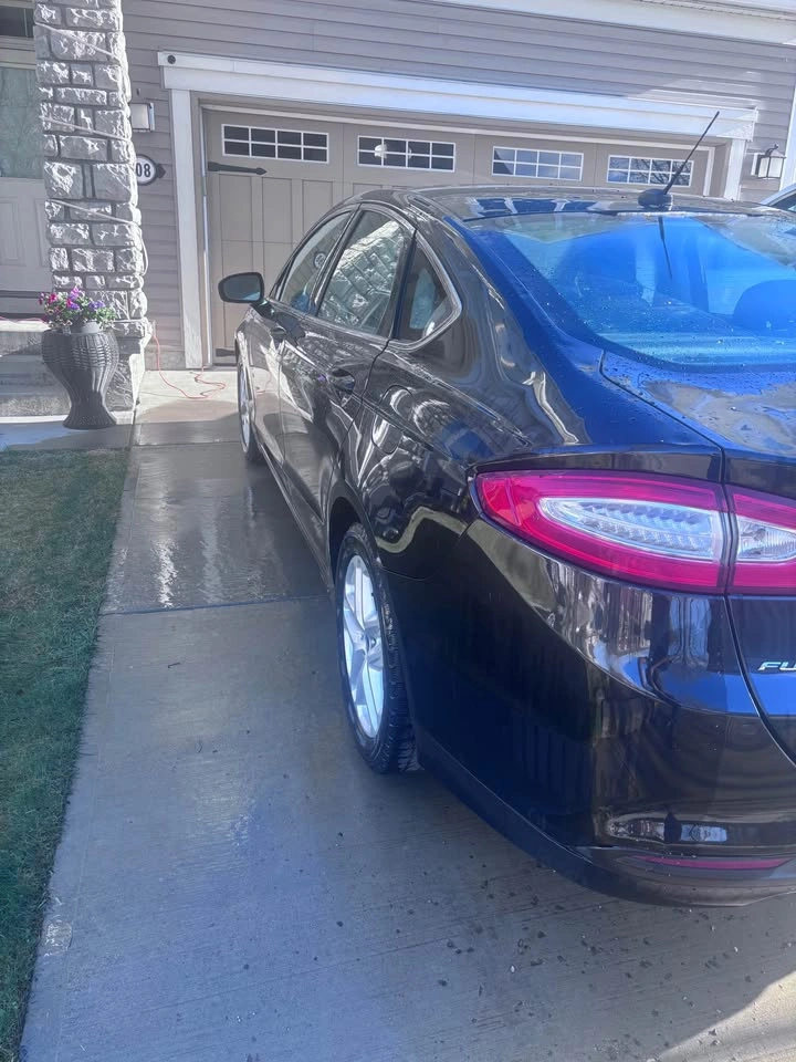2015 Ford Fusion - photo 2