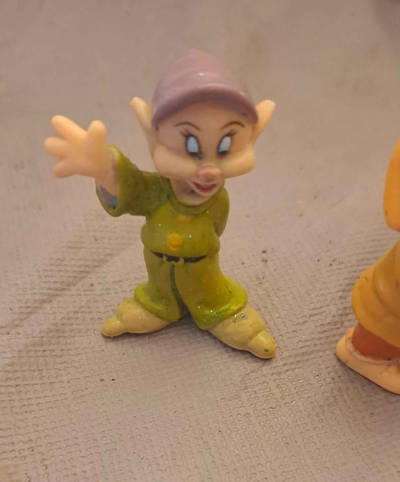 VINTAGE Disney Snow White figures - photo 2