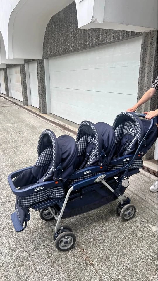 Triplet stroller peg-peregro