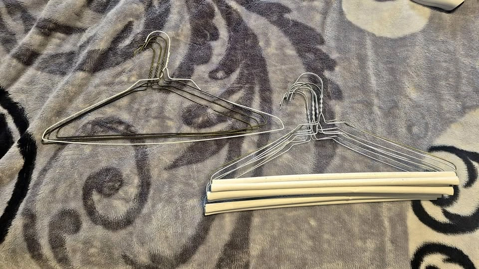 Hangers Bunch