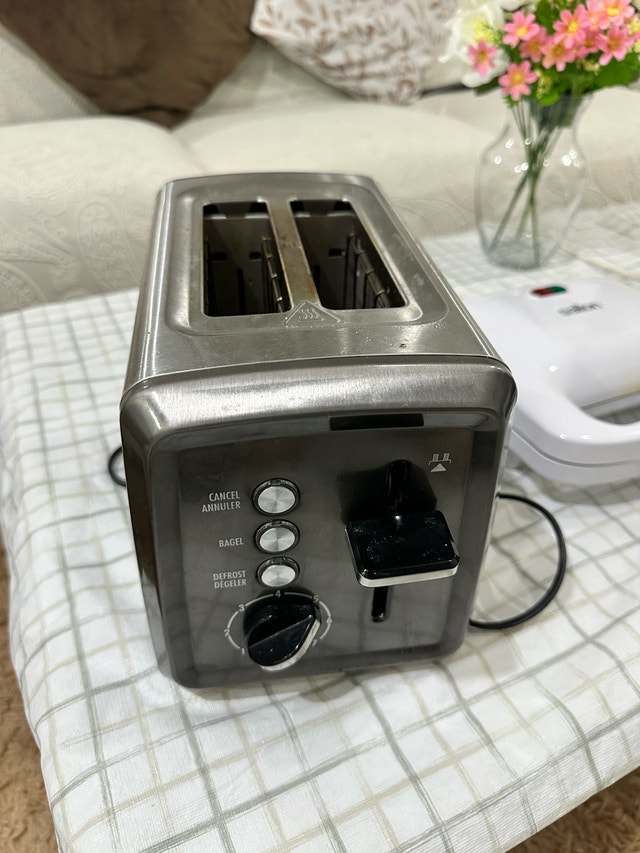 Hamilton Beach Bread Toaster - photo 2