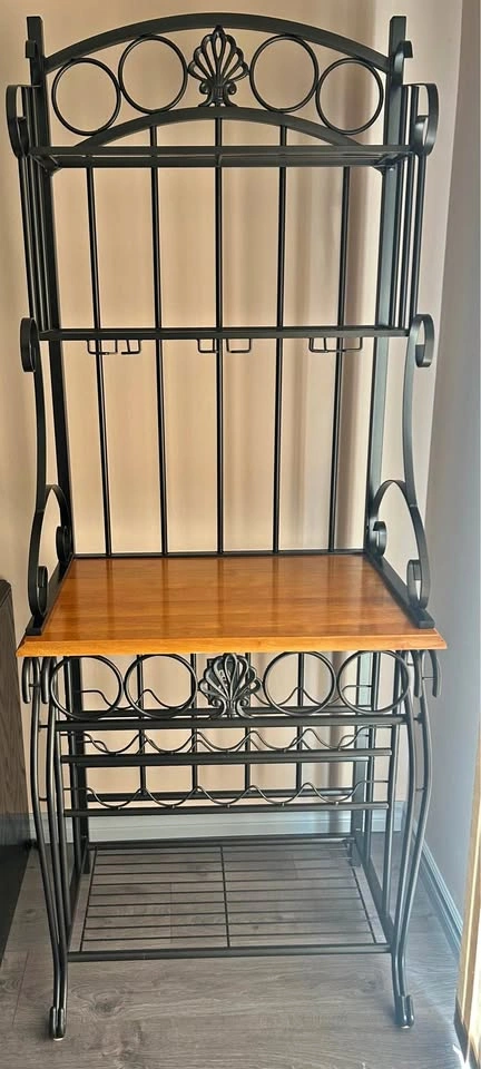 Baker’s Rack