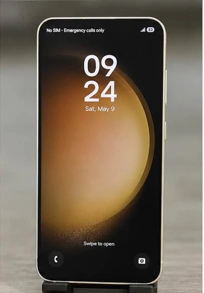 Samsung Galaxy S23 128GB – Excellent Condition - photo 2