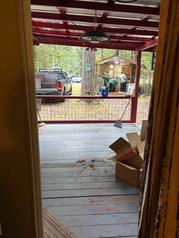Vintage Mobile Home with Covered Deck - photo 3