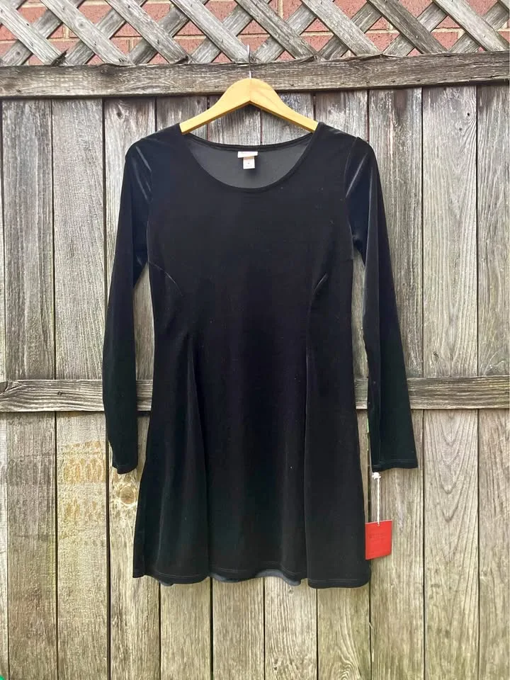Mossimo Black Velvet Long Sleeve Dress - New With Tag thumbnail