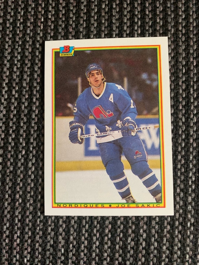 Bowman Joe Sakic 1990 NHL Card - photo 2